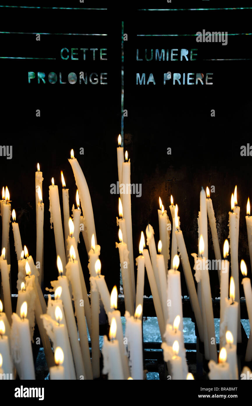 Bougies, Lourdes, Hautes Pyrénées, France, Europe Banque D'Images