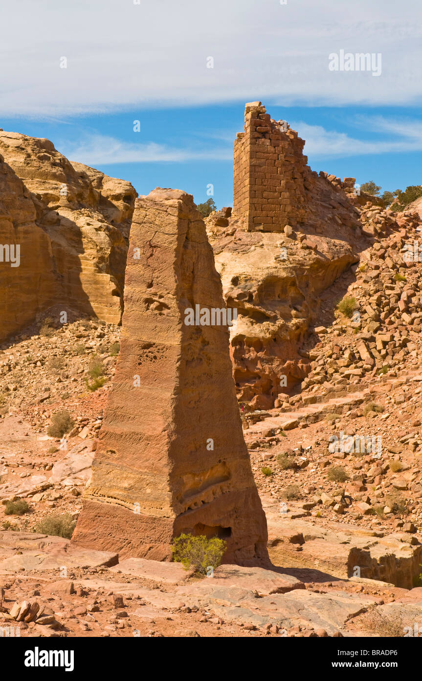 Les obélisques sur le haut plateau de Petra, Site du patrimoine mondial de l'UNESCO, la Jordanie, Moyen-Orient Banque D'Images