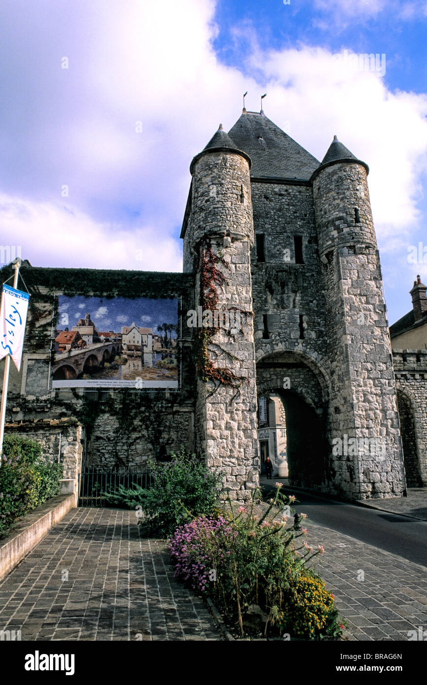 Maison fortifiée ville de Sisley à Muret sur Loing Provence France Banque D'Images
