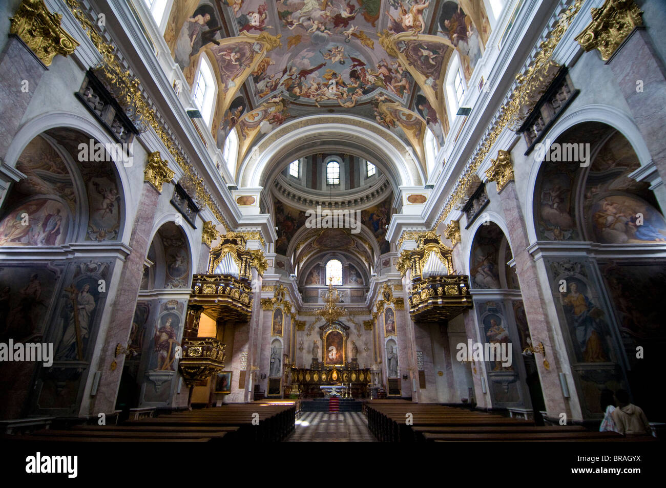 L'intérieur d'une église magnifique, Ljubljana, Slovénie, Europe Banque D'Images