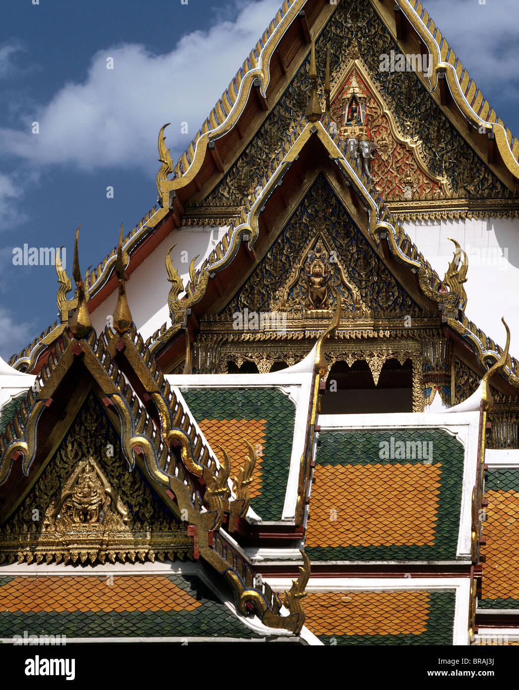 Détail de toit, Wat Suthat, Bangkok, Thaïlande, Asie du Sud-Est, Asie Banque D'Images