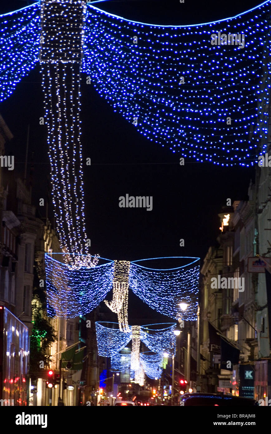 Décorations de Noël sur Bond Street, West End, Londres, Angleterre, Royaume-Uni, Europe Banque D'Images