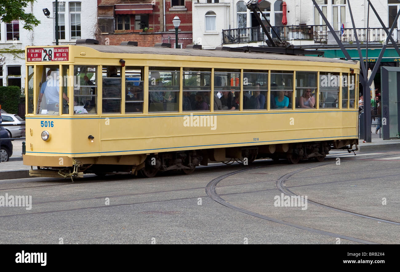 Vieux tram bruxelles belgique Banque D'Images
