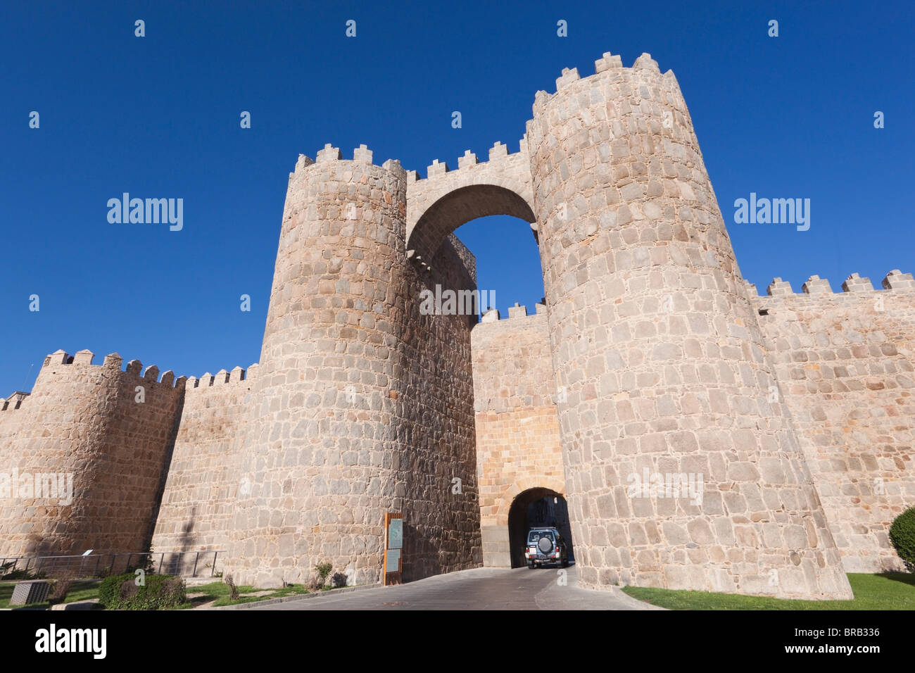 Puerta de San Vicente (Saint Vincent's Gate), Avila, Avila Province, Espagne Banque D'Images