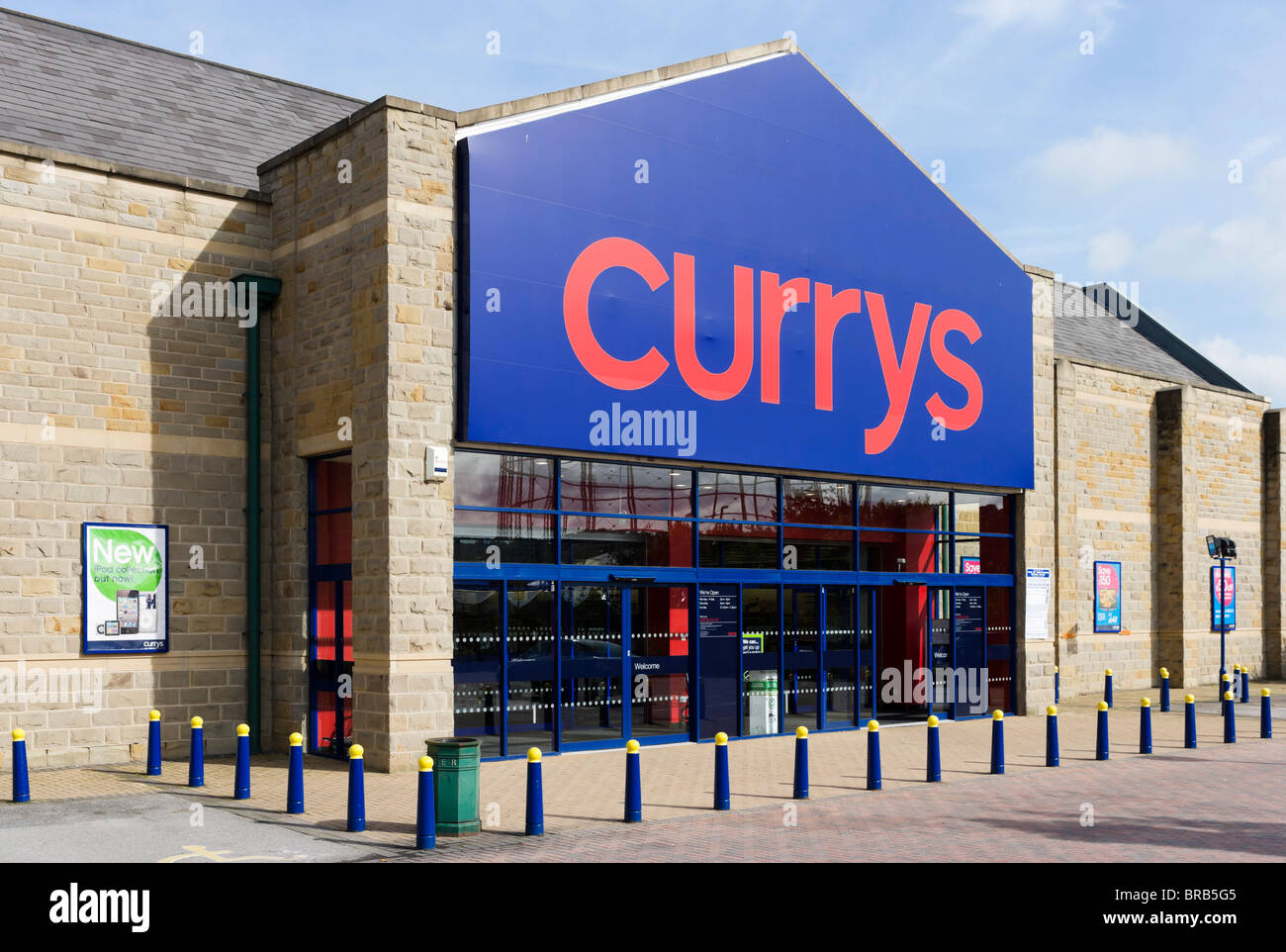 Currys Superstore, Great Northern Retail Park, Leeds Road, Huddersfield, West Yorkshire, England, UK Banque D'Images
