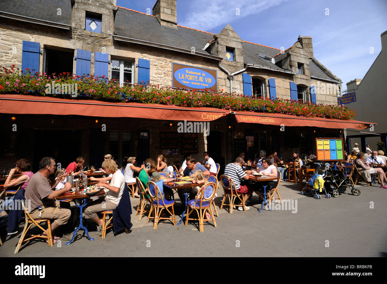France, Bretagne (Bretagne), finistere, Concarneau, restaurant breton, les touristes Banque D'Images