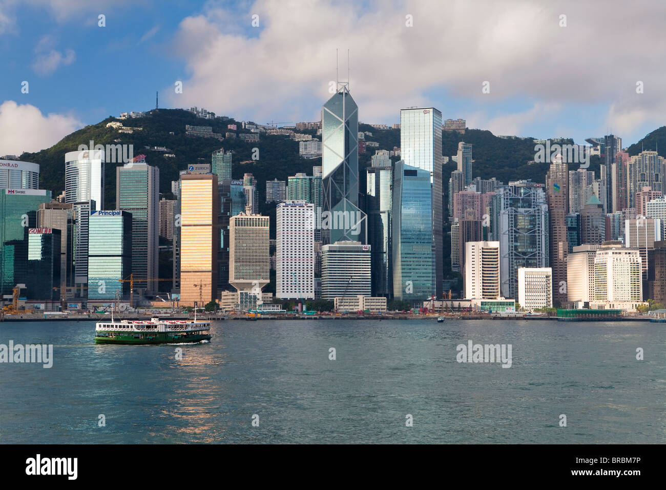 Toits de Central, l'île de Hong Kong, le port de Victoria, Hong Kong, Chine Banque D'Images