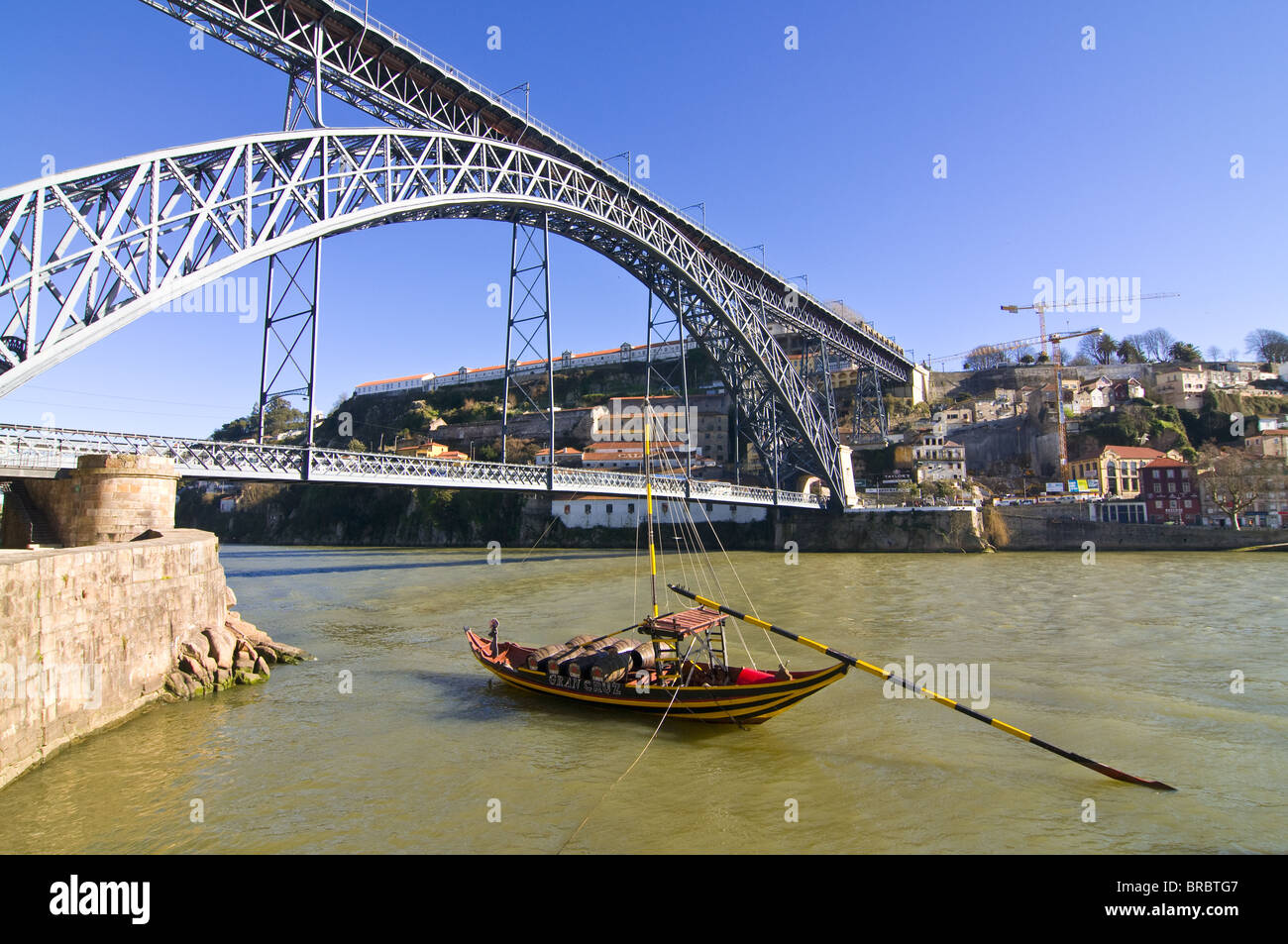 Ponte Dom Luis I sur le fleuve Douro, Porto, UNESCO World Heritage Site, Portugal Banque D'Images