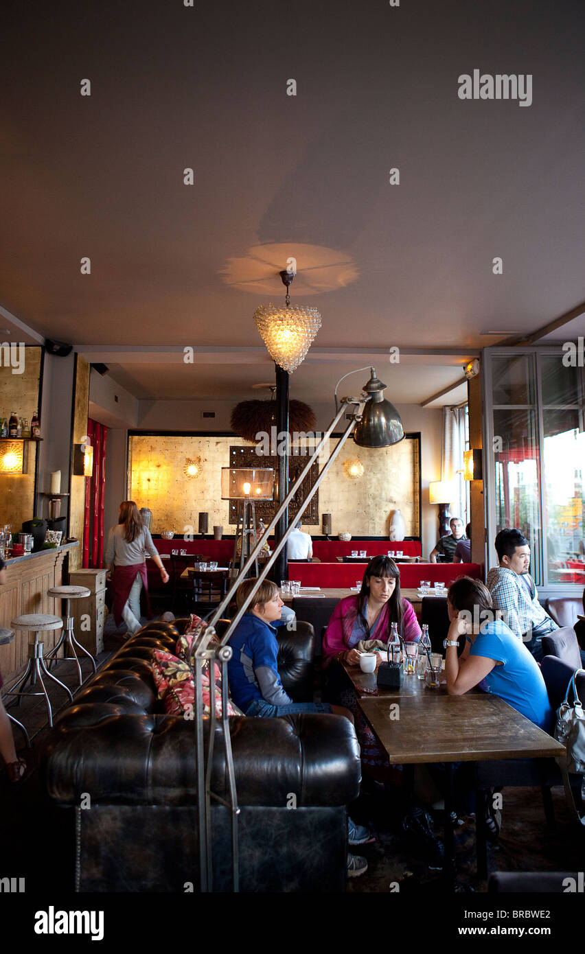 Mme Shawn Thai restaurant, Canal Saint Martin, Paris Banque D'Images