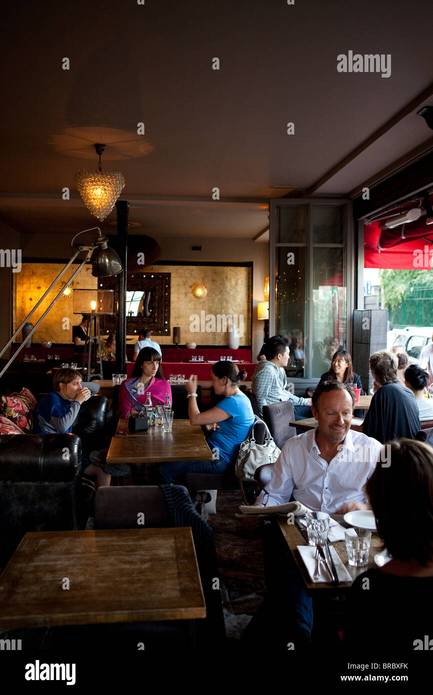Mme Shawn Thai restaurant, Canal Saint Martin, Paris Banque D'Images