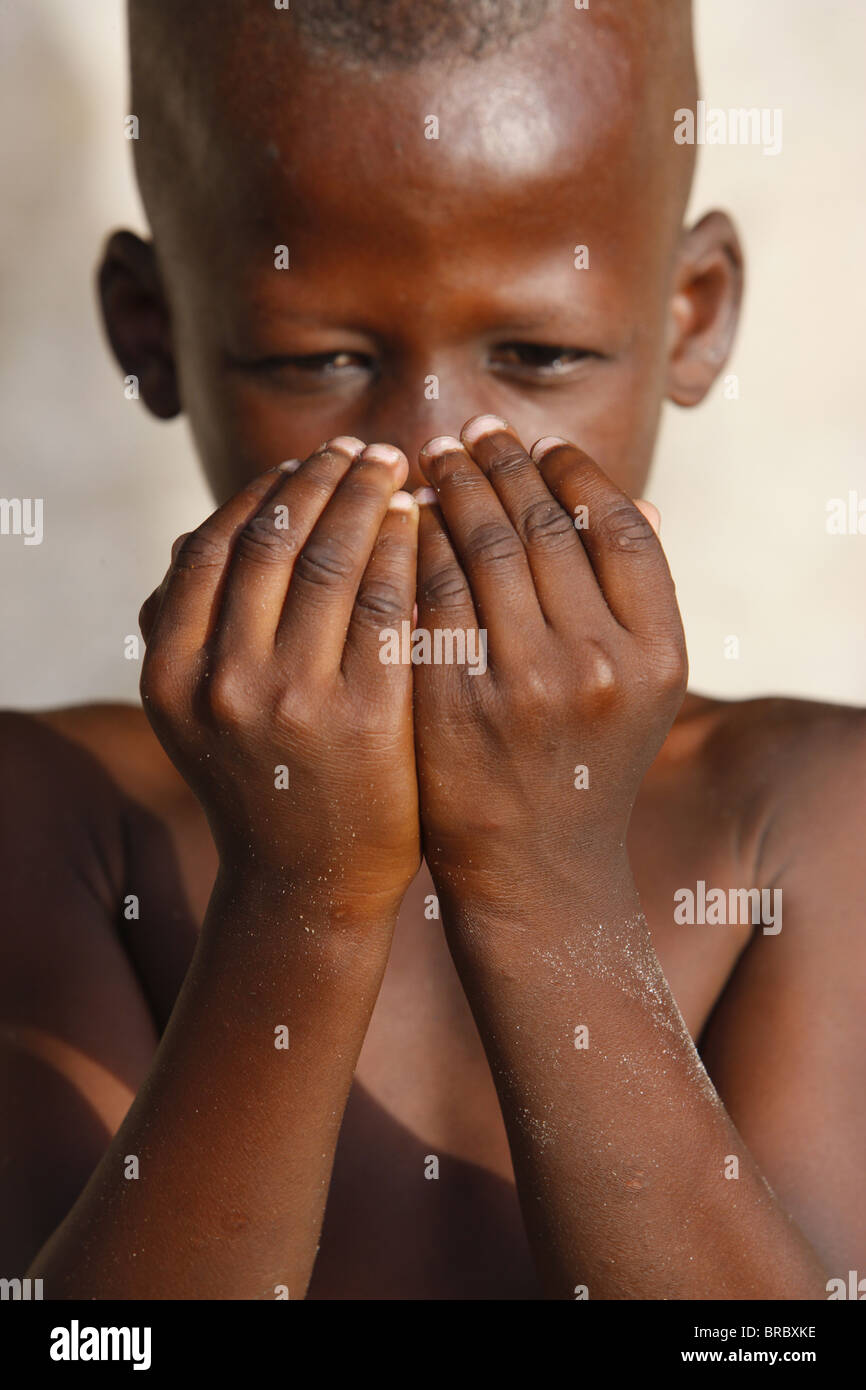 Garçon musulman, Lomé, Togo, Afrique de l'Ouest Banque D'Images
