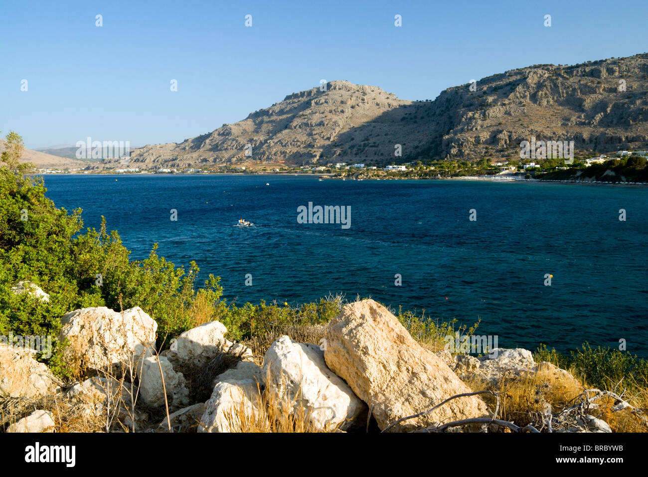 Vue sur Puerto de lindos rhodes Dodécanèse Grèce Banque D'Images