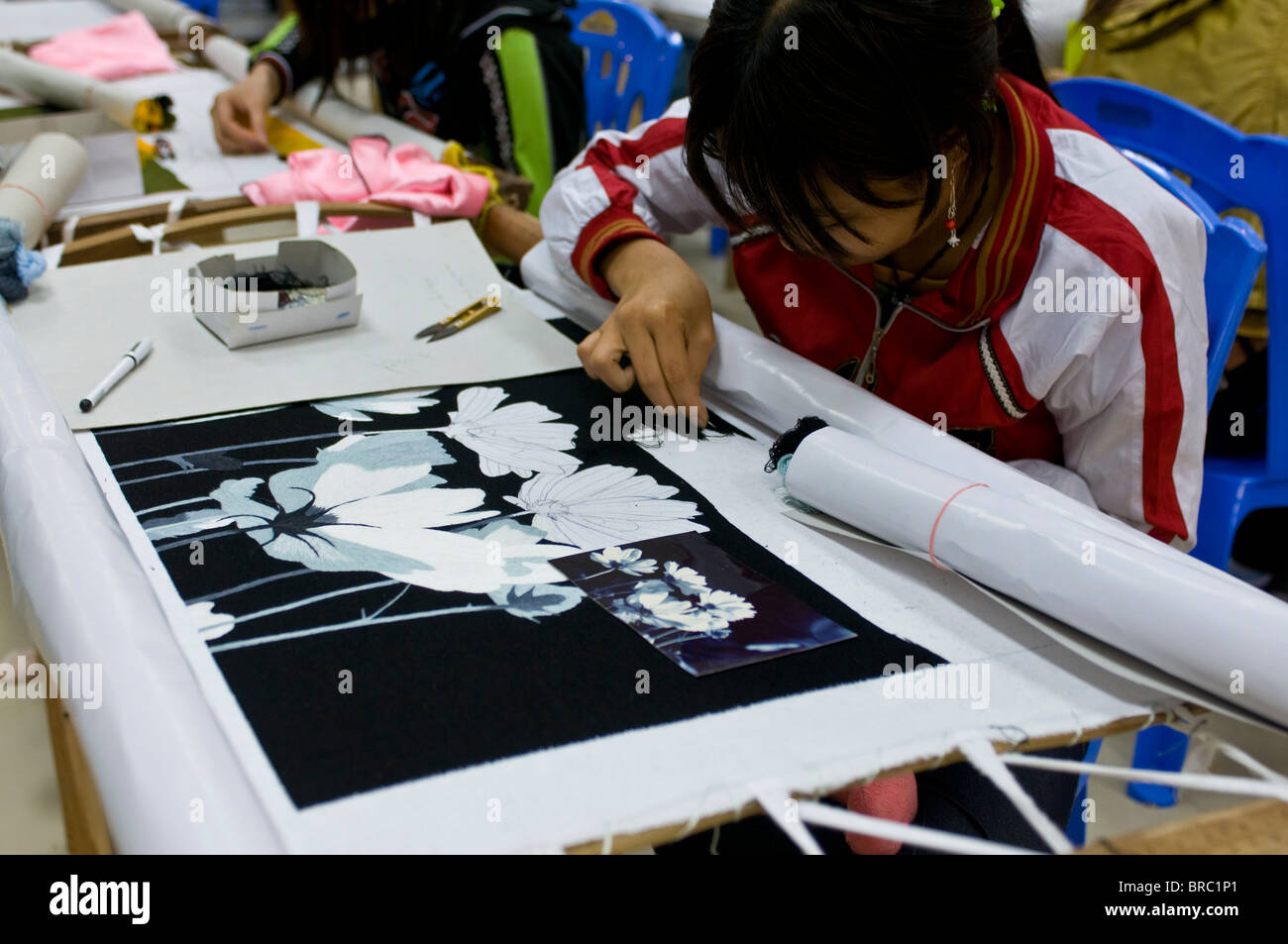 Jeune artiste dans une école d'art, Hanoï, Vietnam, Indochine Banque D'Images
