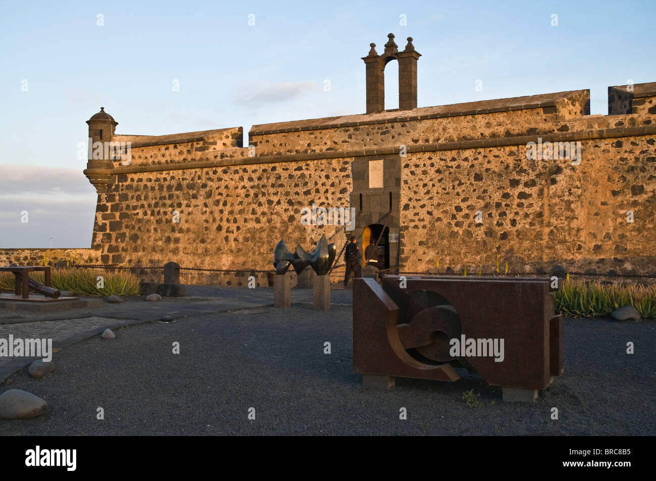 Dh Château San Jose VALENCIA Castle Museum art gallery et la sculpture d'entrée Banque D'Images