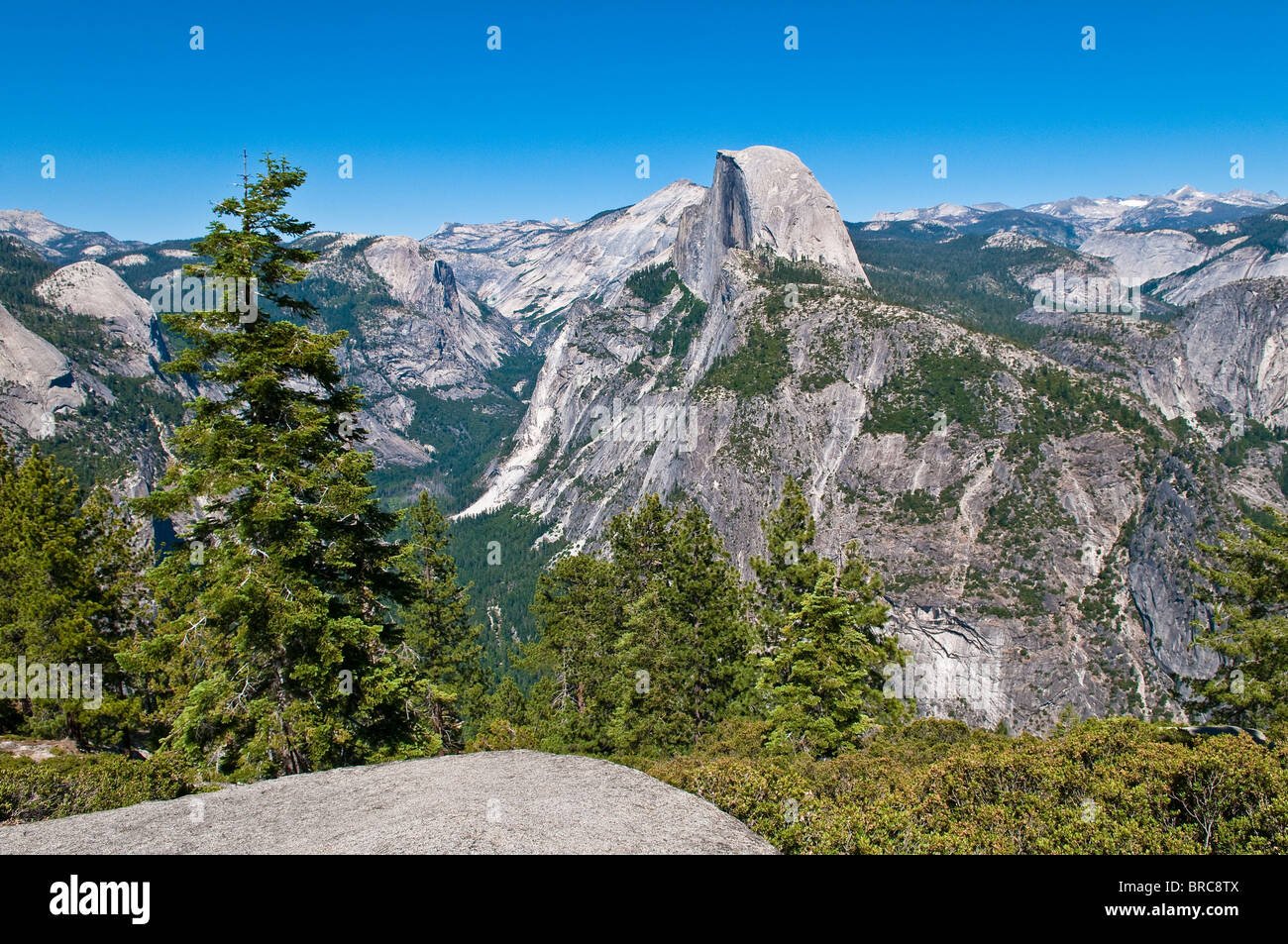Demi Dôme Mountain vu de Glacier Point, Yosemite National Park, California, USA Banque D'Images