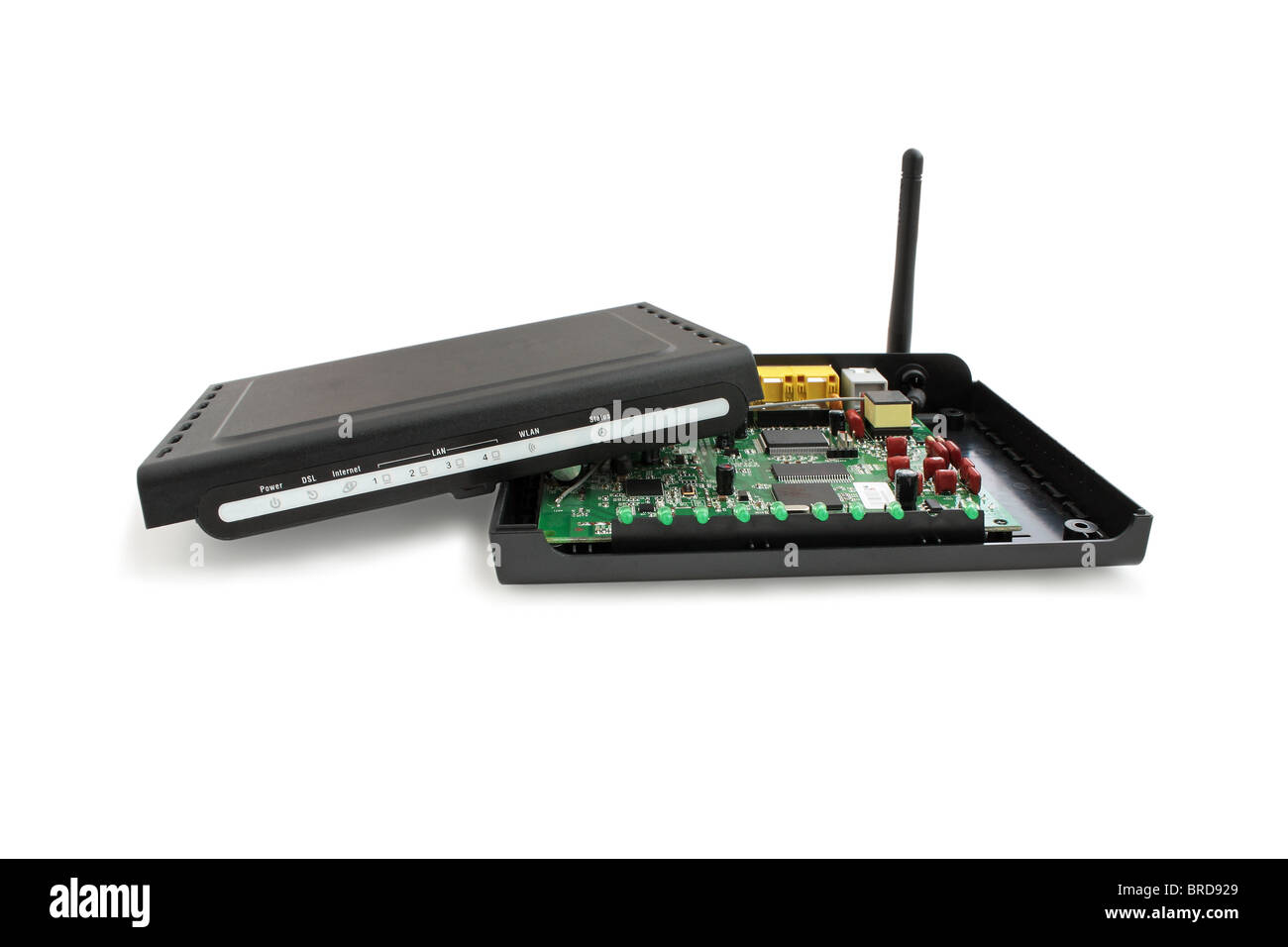 Demontage du modem, vue sur les circuits électroniques. Banque D'Images