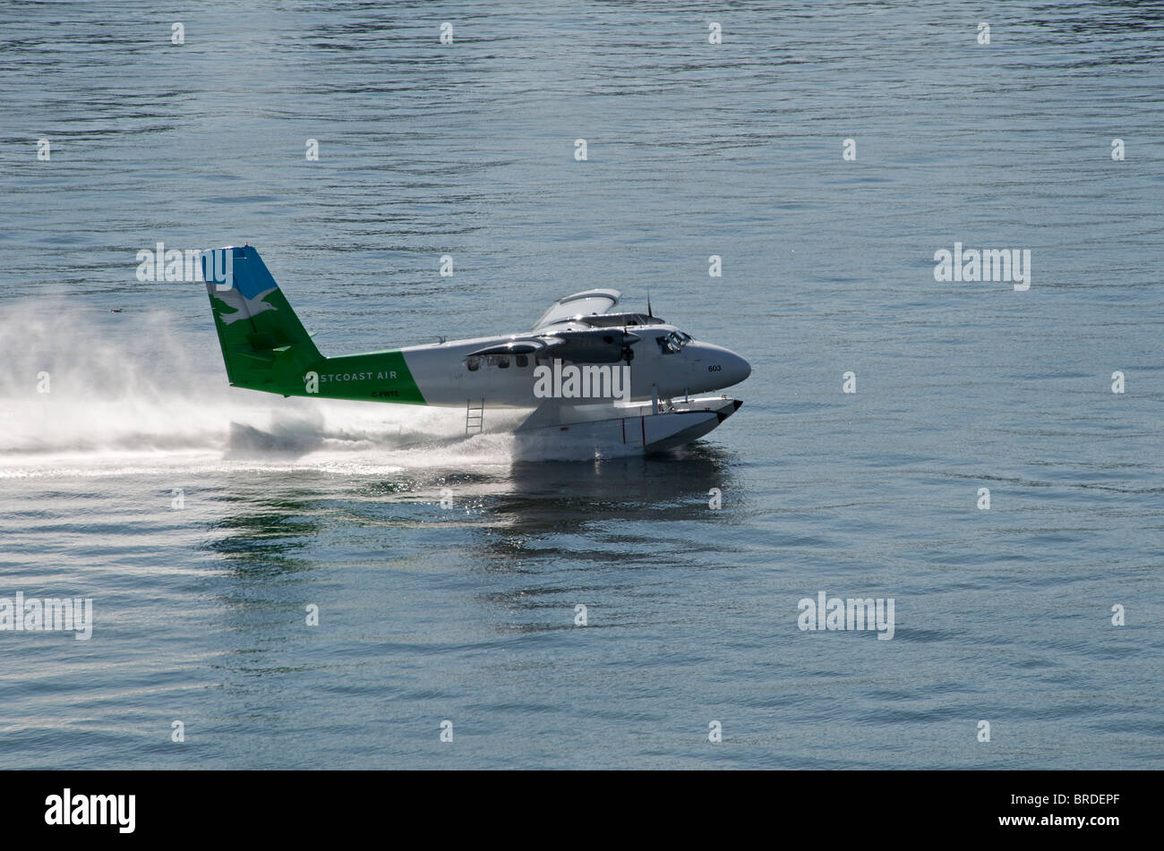 Hydravion décollant le port de Vancouver British Columbia Canada Banque D'Images