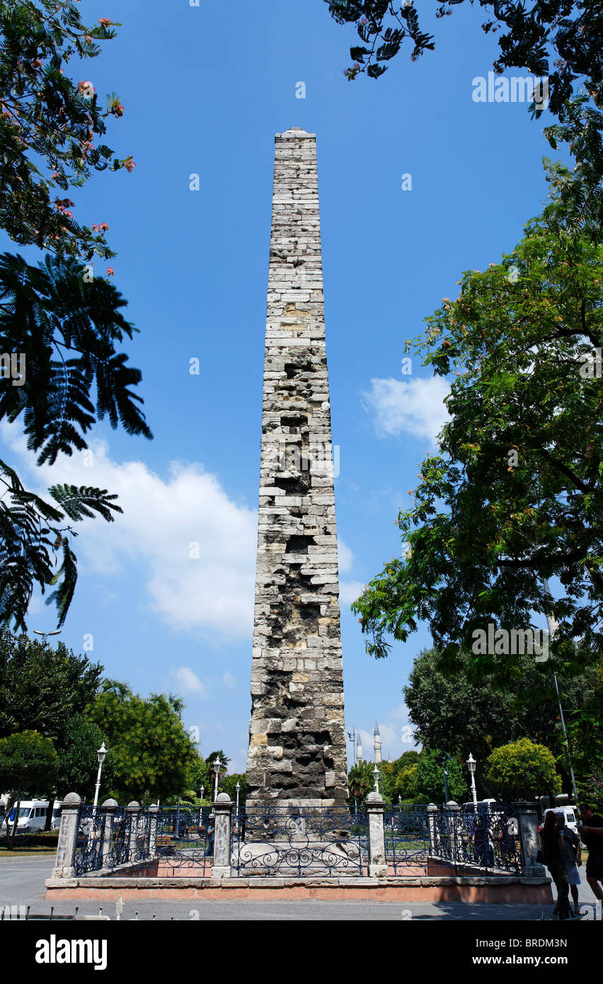 La colonne de Constantin, la Place Sultanahmet, Istanbul, Turquie Banque D'Images