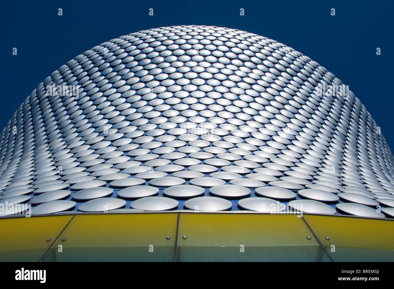 Formes abstraites de l'immeuble moderne de Selfridges à Birmingham en Angleterre. Banque D'Images