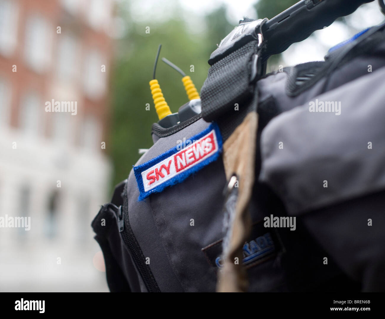 Sky news tournage caméra à Londres avec détail logo Sky News Banque D'Images