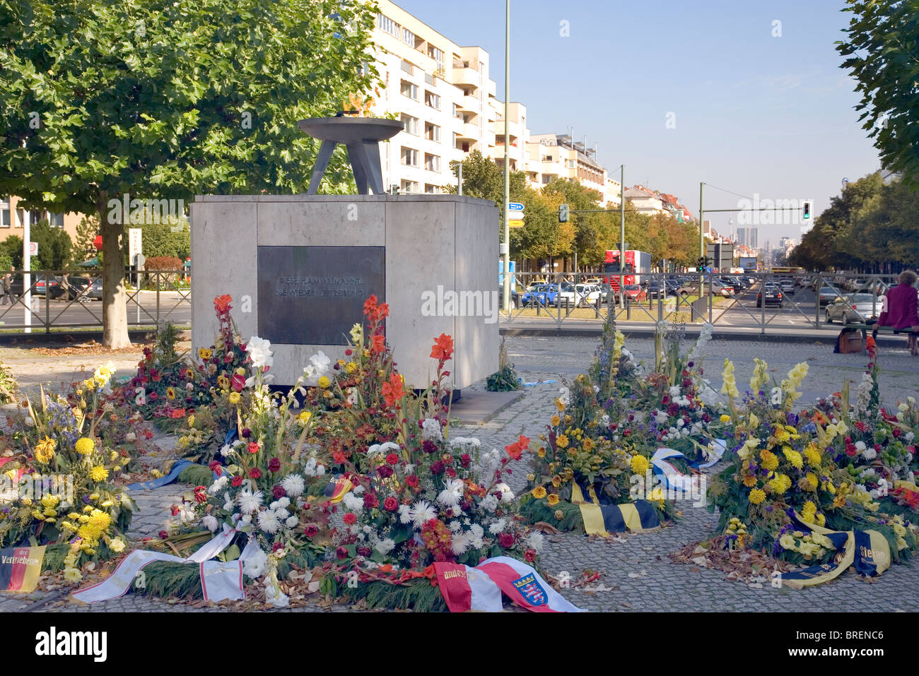 Flamme éternelle, Theodor Heuss Platz, Berlin, Allemagne Banque D'Images