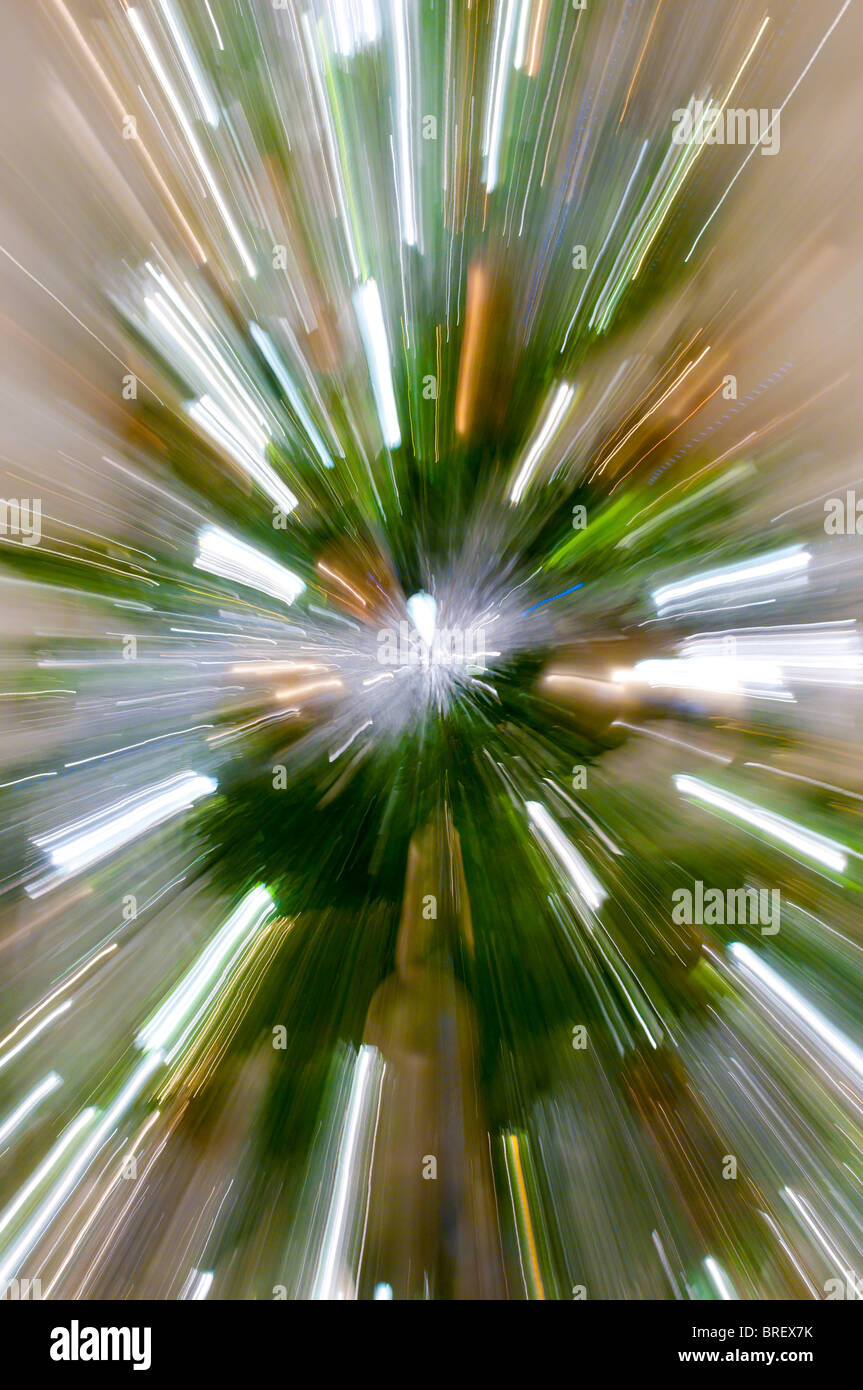 Festivités de Noël Noël arbre de chrétien festival zoom appareil photo star effet technique de guirlandes décoration baubels Banque D'Images