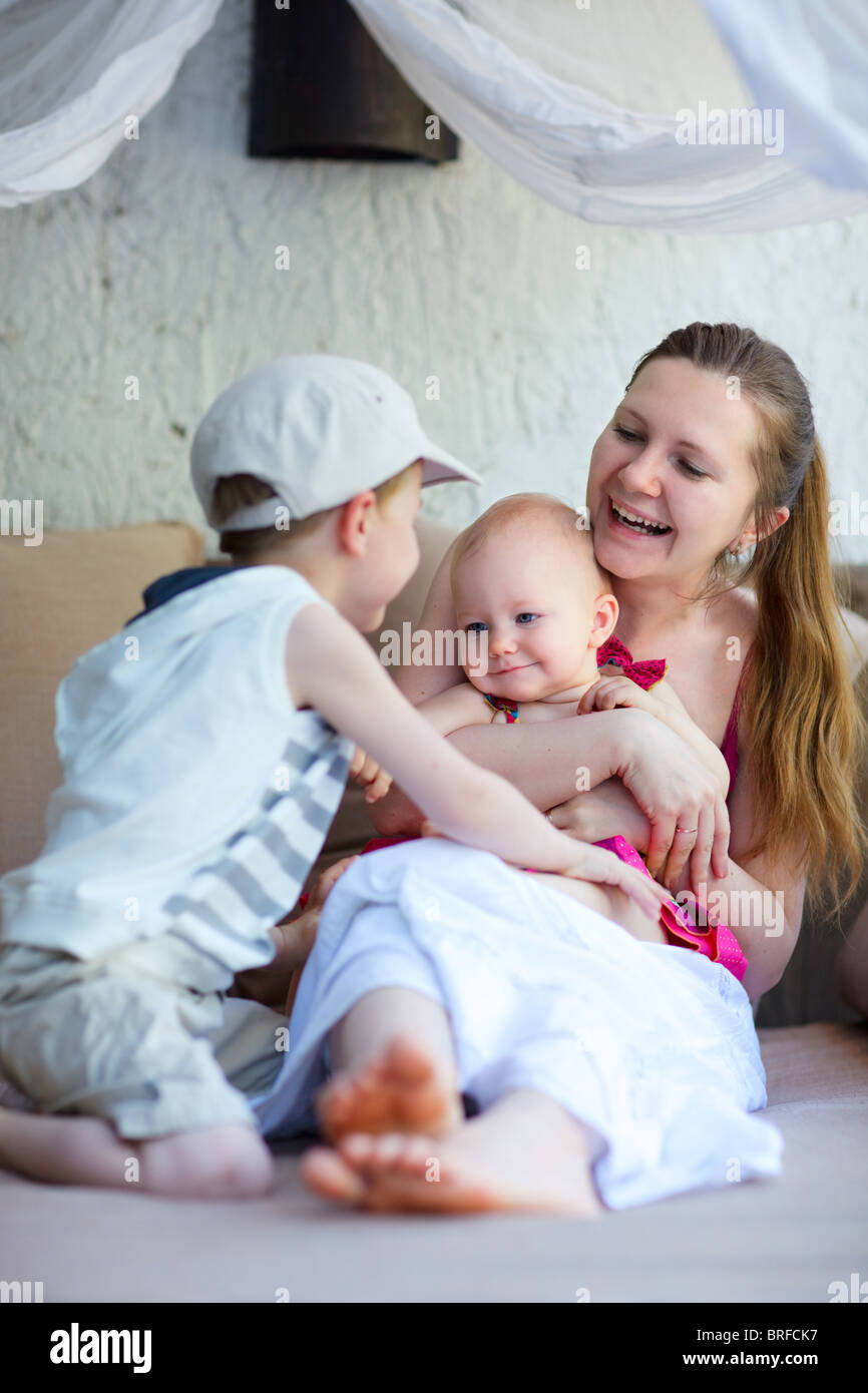 Famille heureuse Banque D'Images