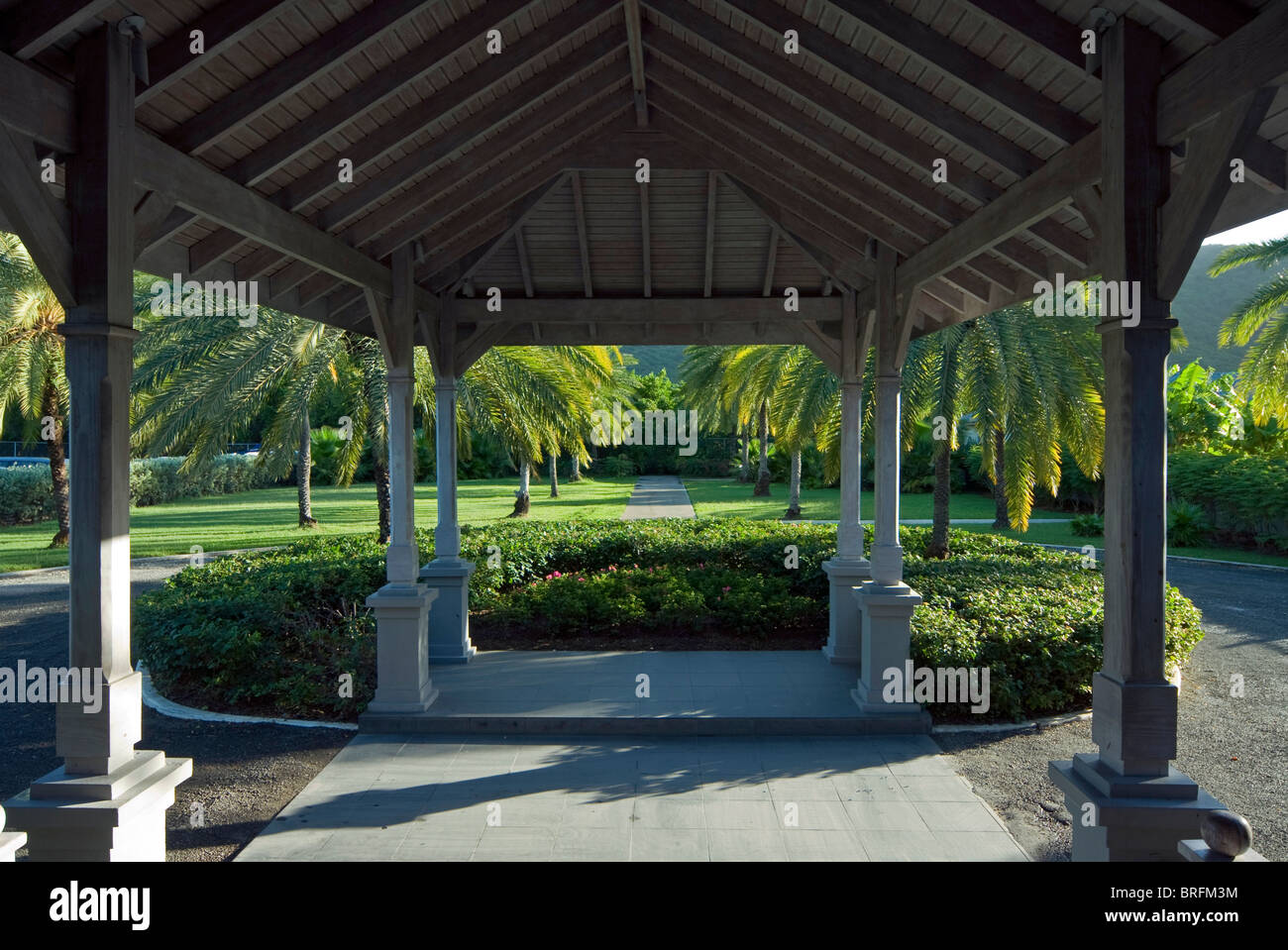 Entrée principale de l'Hôtel Carlisle Bay, Antigua, Antilles, Caraïbes, Amérique Centrale Banque D'Images