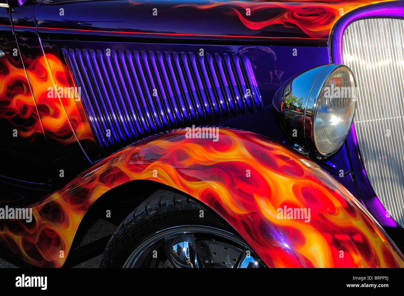 Résumé détaillé de l'American hot rod dans une petite ville car show 'Nuits de Croisière' dans Barrington, Illinois, USA. Banque D'Images