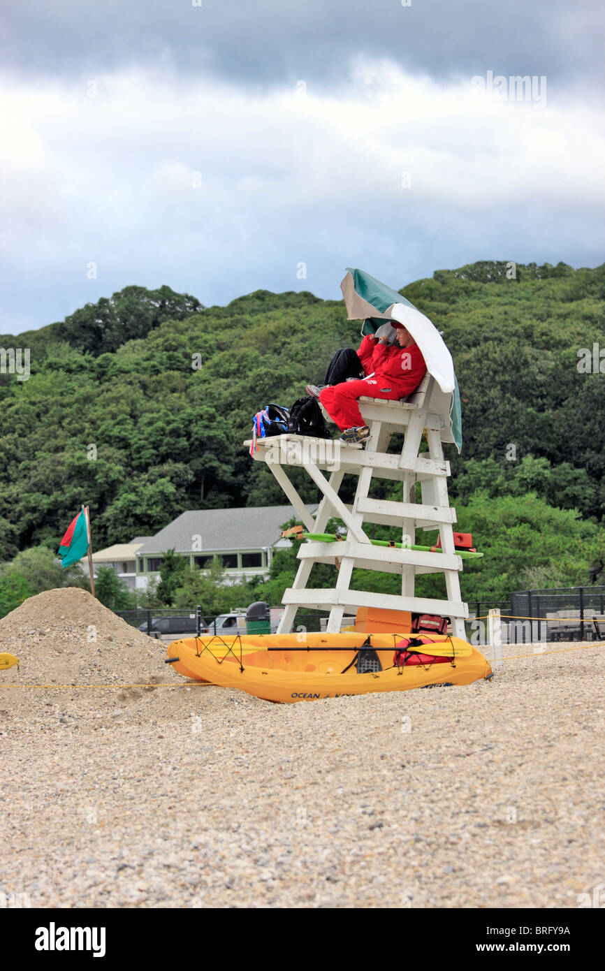 Froid, pluie jour à la plage de Long Island NY Banque D'Images