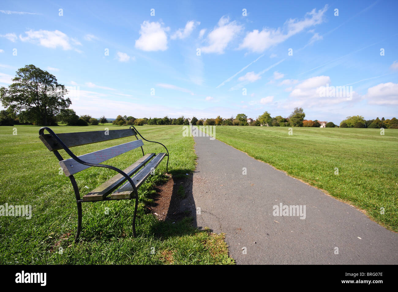 Banc à côté du sentier sur le Durdham à Bristol Banque D'Images