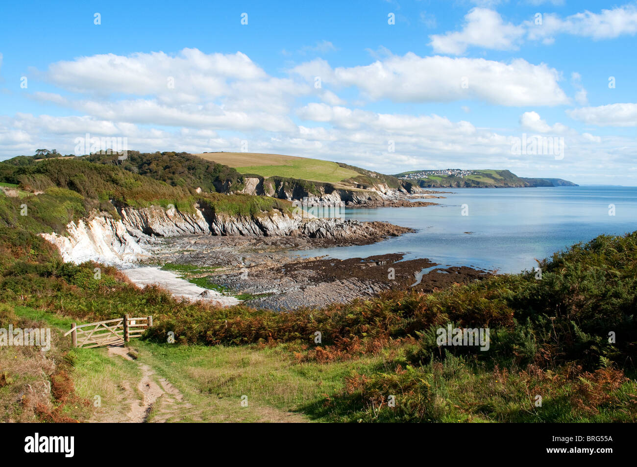 Polridmouth cove à menabilly à Cornwall, uk Banque D'Images