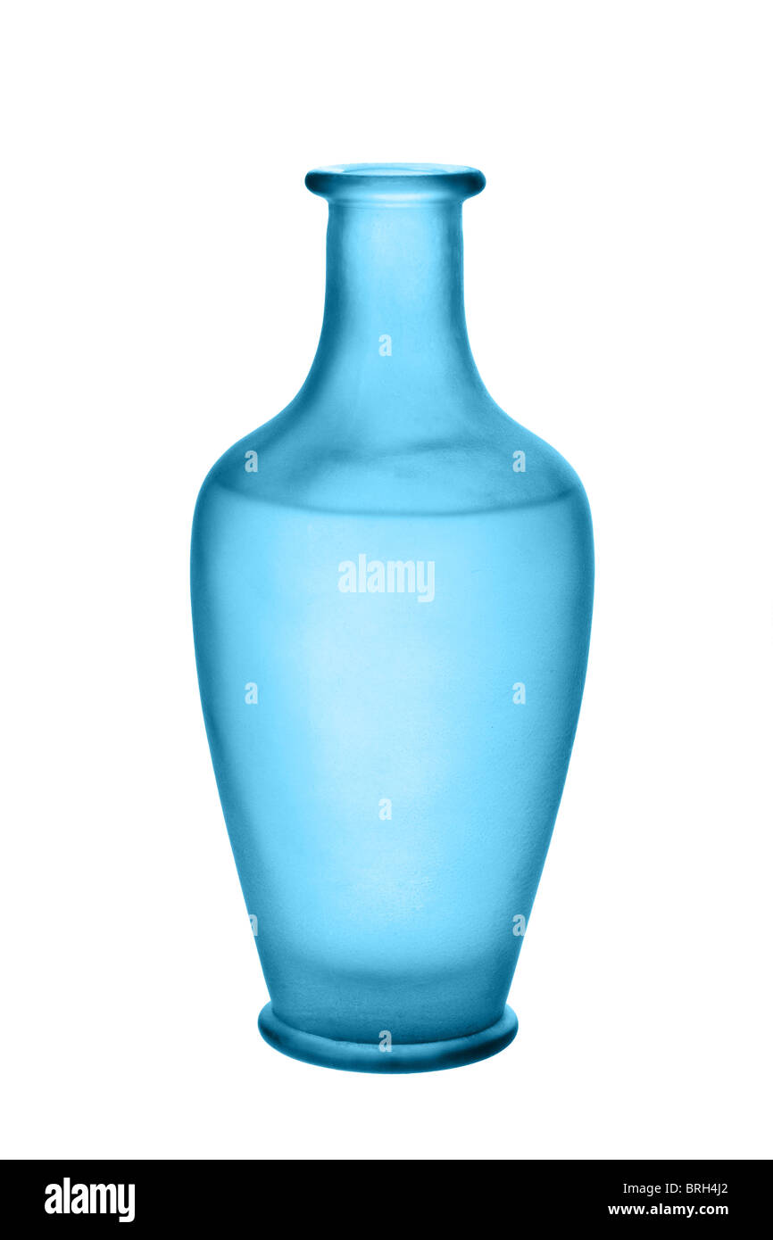 Vase en verre givré bleu isolé sur un fond blanc, pur Banque D'Images