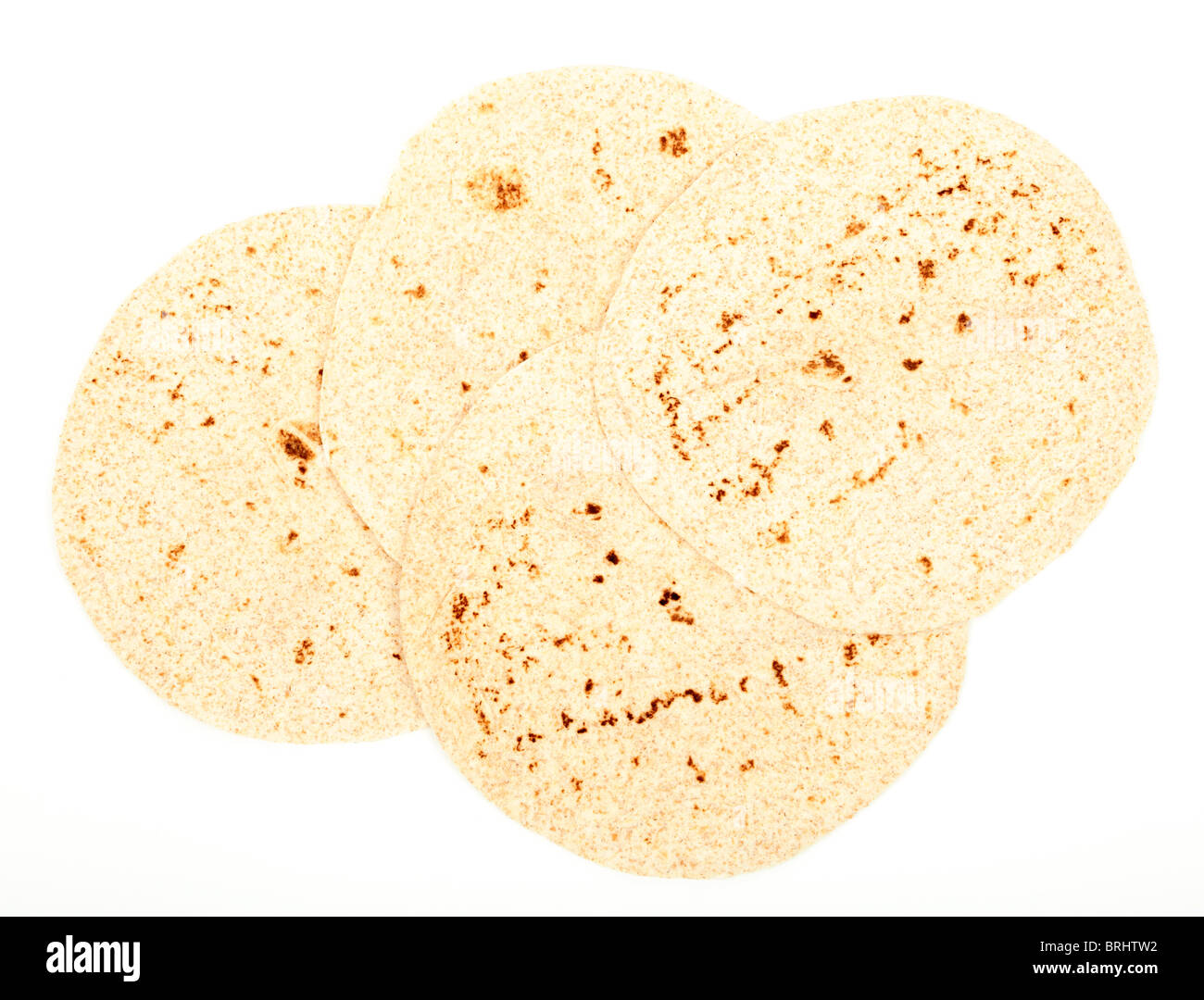 Farine complète pain tortilla isolated over white background Banque D'Images