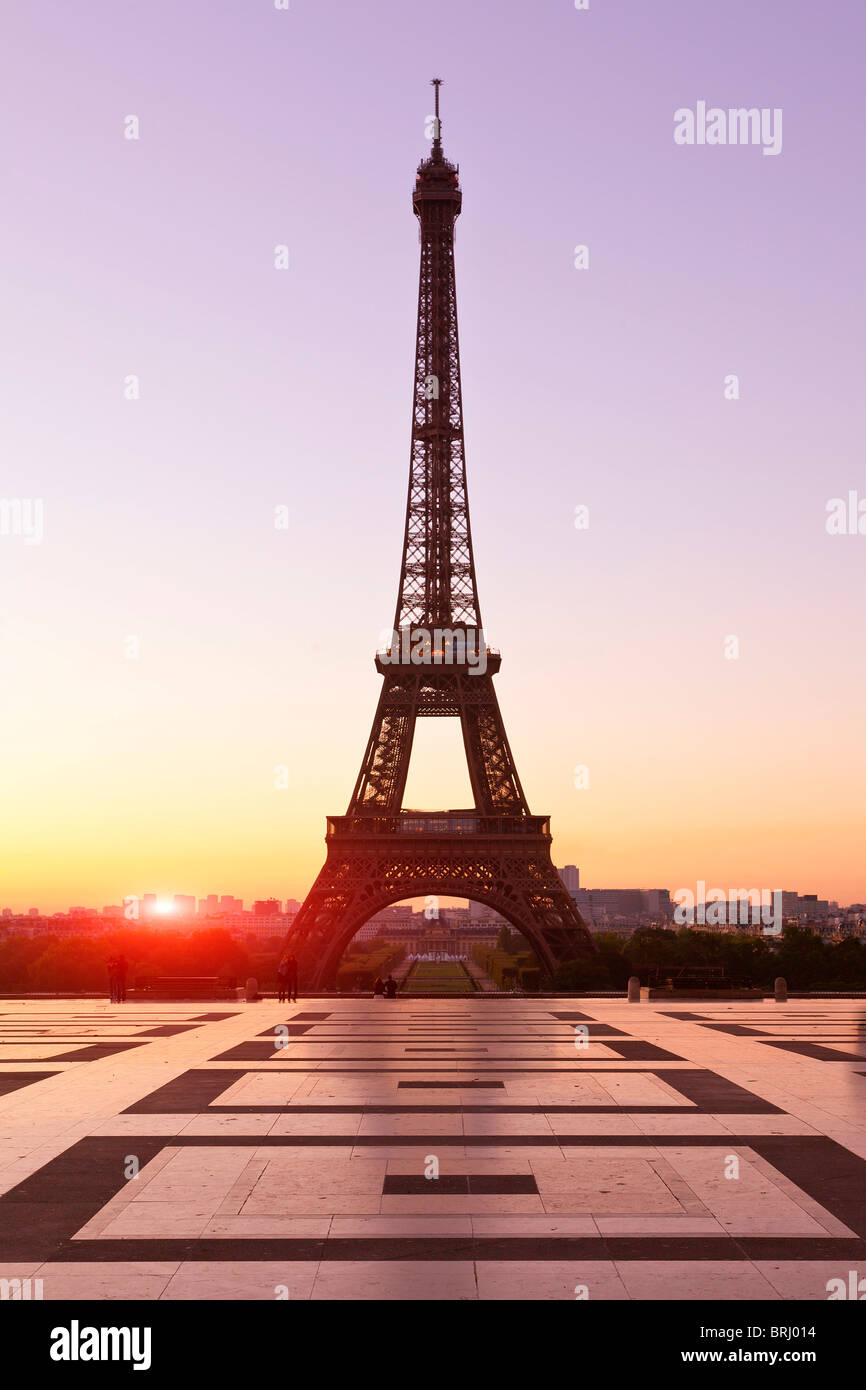 Europe, France, Paris, l'esplanade du Trocadéro et de la Tour Eiffel Banque D'Images