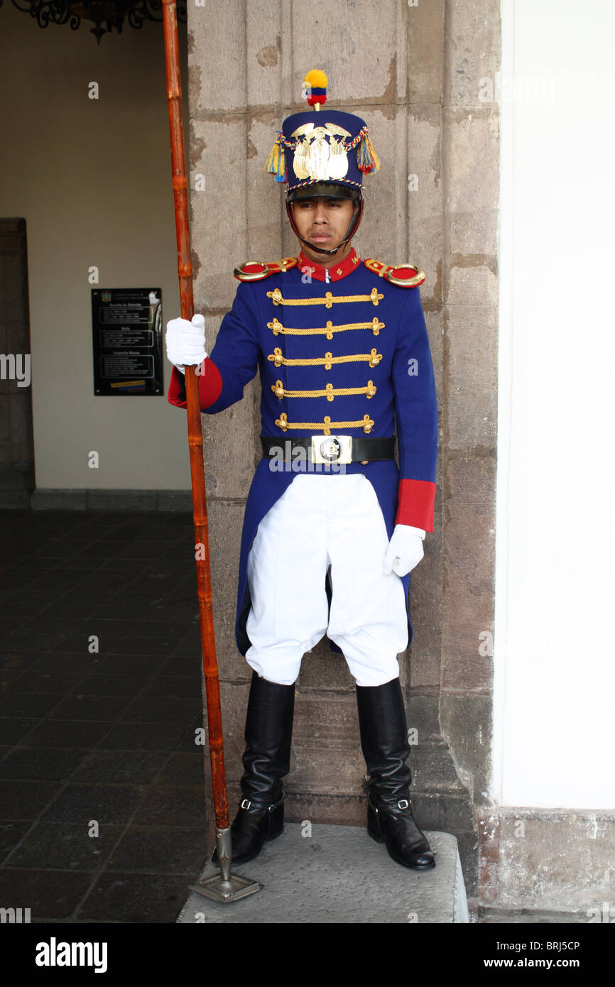 Soldat Garde au Palacio de Gobierno, Quito, Équateur Banque D'Images