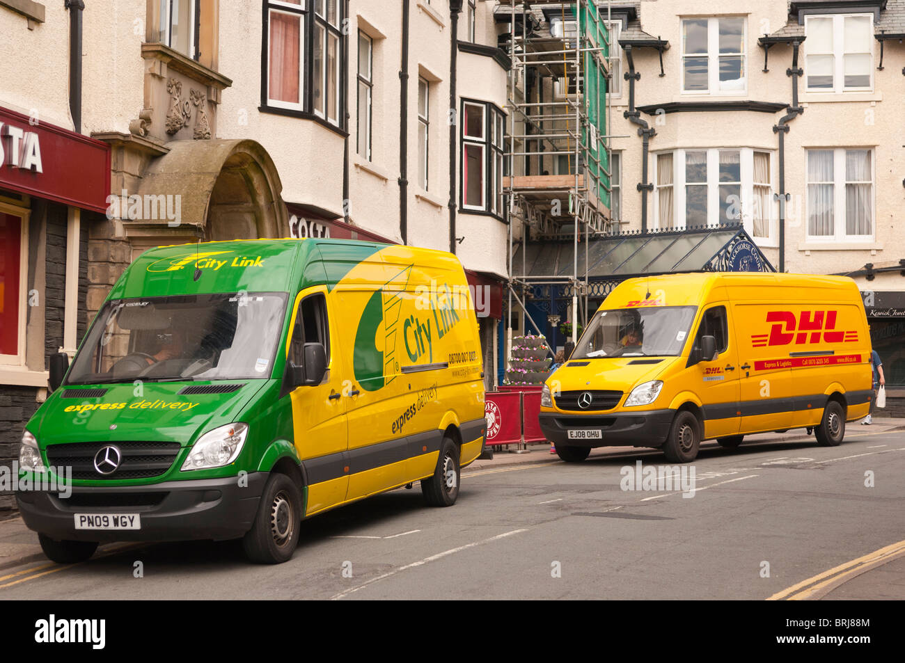 Courier cars à Keswick Cumbria , , Bretagne , France Banque D'Images