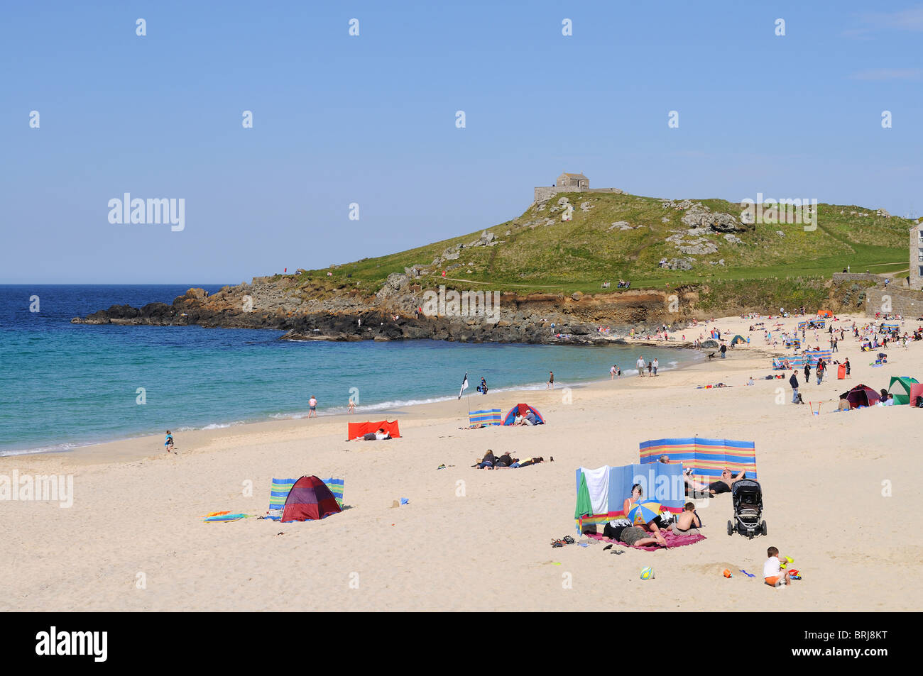 Au début de l'été à la plage de perran, st.ives, Cornwall, uk Banque D'Images