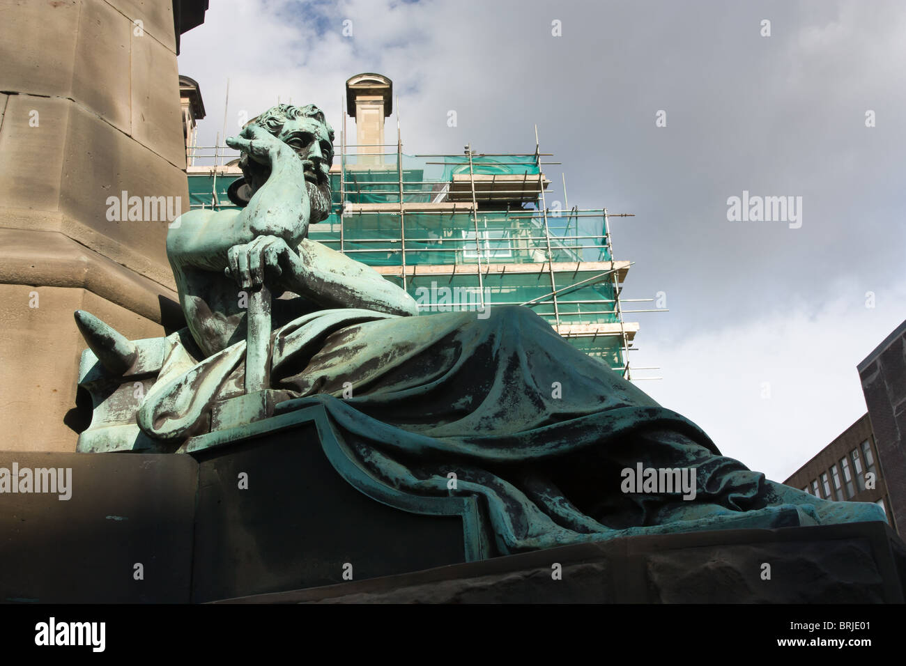 Avis de Robert Stephenson Monument situé dans le centre-ville de Newcastle, Angleterre du Nord-Est. Banque D'Images