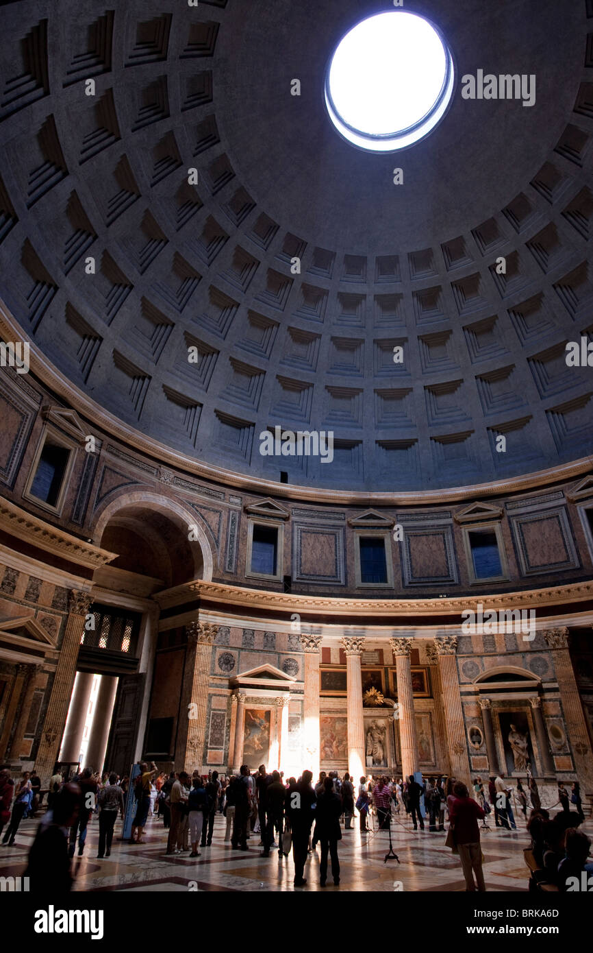 Intérieur du Panthéon de Rome, Latium Italie Banque D'Images