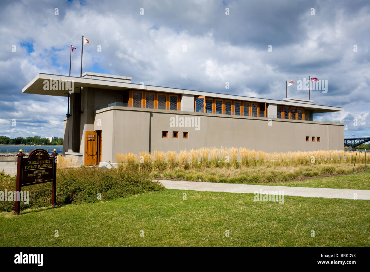 Fontana Boathouse, conçu en 1905 par Frank Lloyd Wright, construit 2007 à Buffalo, New York. Banque D'Images