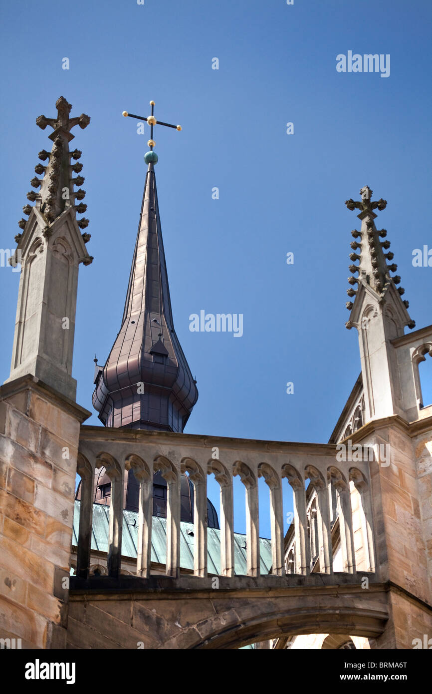 Spire sur le toit Marien kirche, Osnabrück, Basse-Saxe, Allemagne Banque D'Images