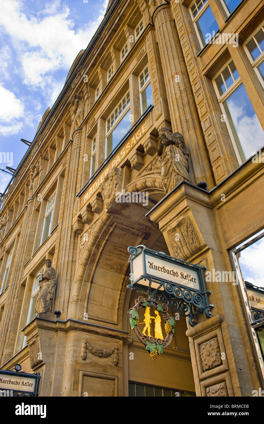 Leipzig Allemagne Auerbachs Keller Auerbach's cellar Méphistophélès prend Faust dans une taverne, Johann Wolfgang von Goethe Banque D'Images