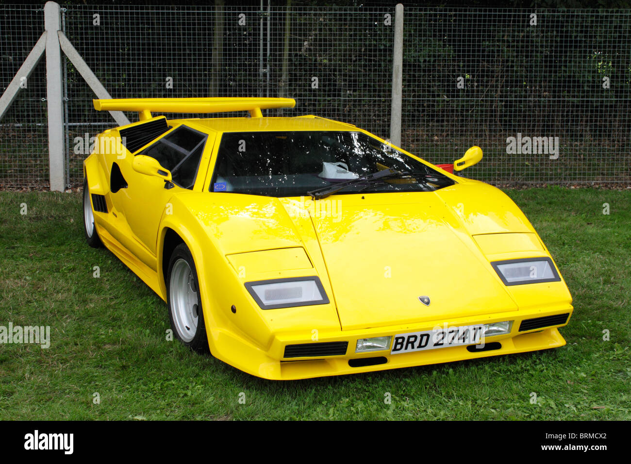 Miniature Lamborghini Countach Guisval 1/30 - Jaune - Neuve Sous Boîte