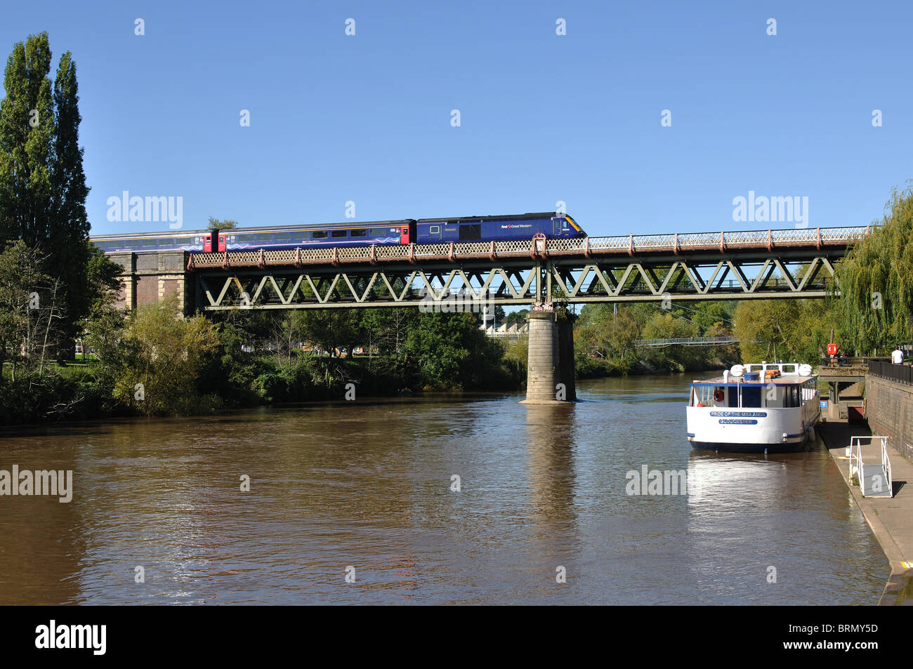 Pont sur la rivière Severn, Worcester, Worcestershire, Angleterre, RU Banque D'Images