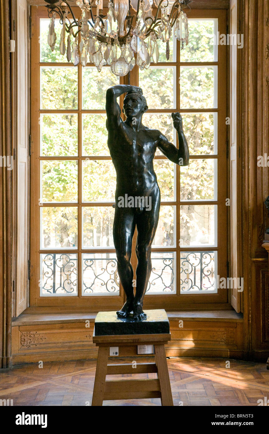 Auguste Rodin L'Age d'airan - L'Âge du Bronze Bronze 1877 Musée Rodin Paris Banque D'Images