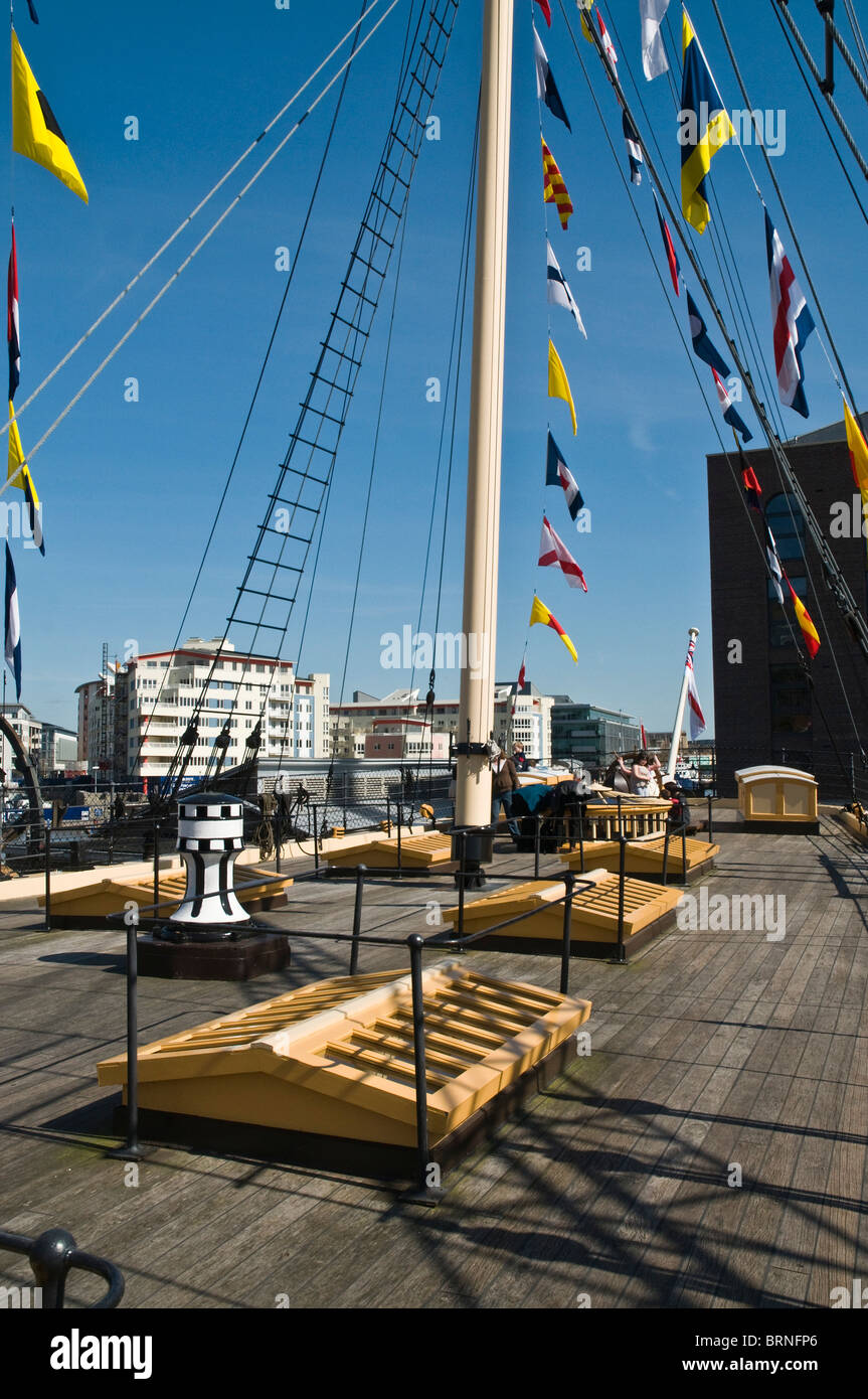 Dh SS Great Britain Bristol BRISTOL DOCKS SS Great Britain les officiers de pont gréement mâts bateau musée Banque D'Images