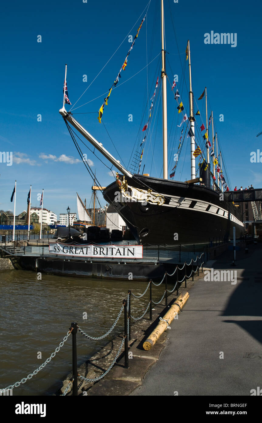 Dh SS Great Britain Bristol BRISTOL DOCKS SS Great Britain navires maritme museum steamship en cale sèche Banque D'Images