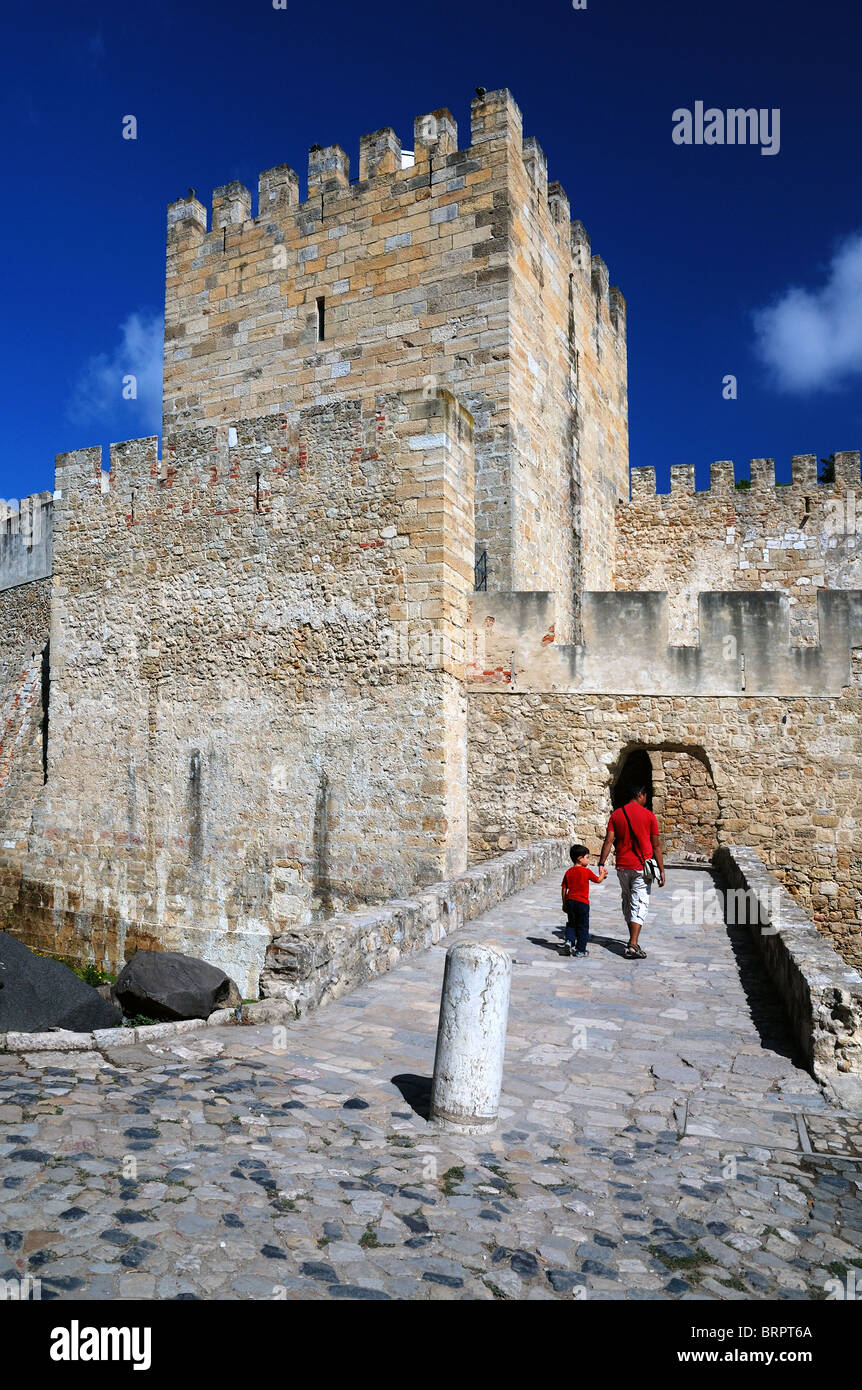 Castelo de São Jorge - Lisbonne Lisboa Portugal région - forteresse médiévale monument - le Tower Bridge entrée principale Banque D'Images