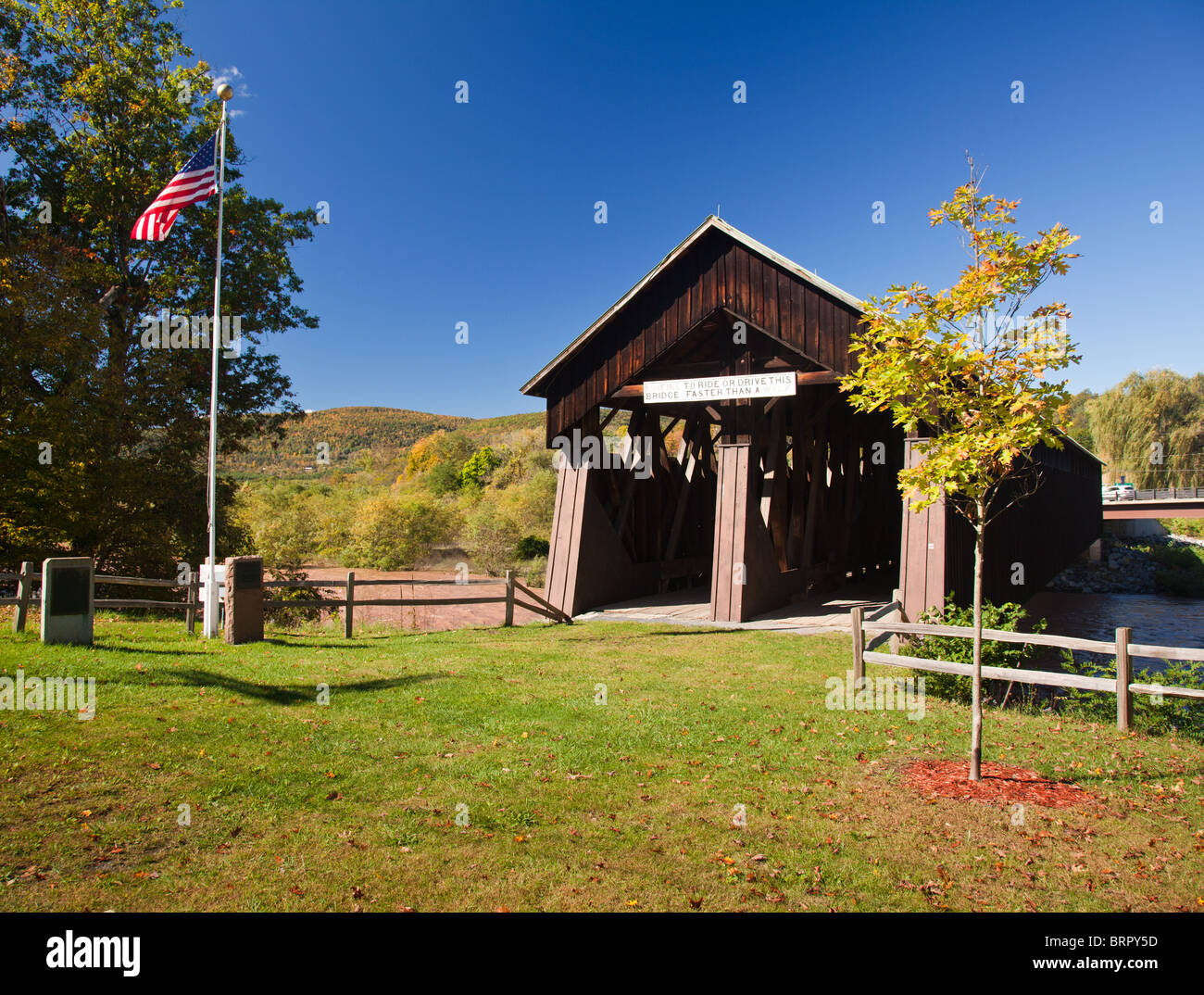 Downsville pont couvert au comté de Delaware, New York Banque D'Images